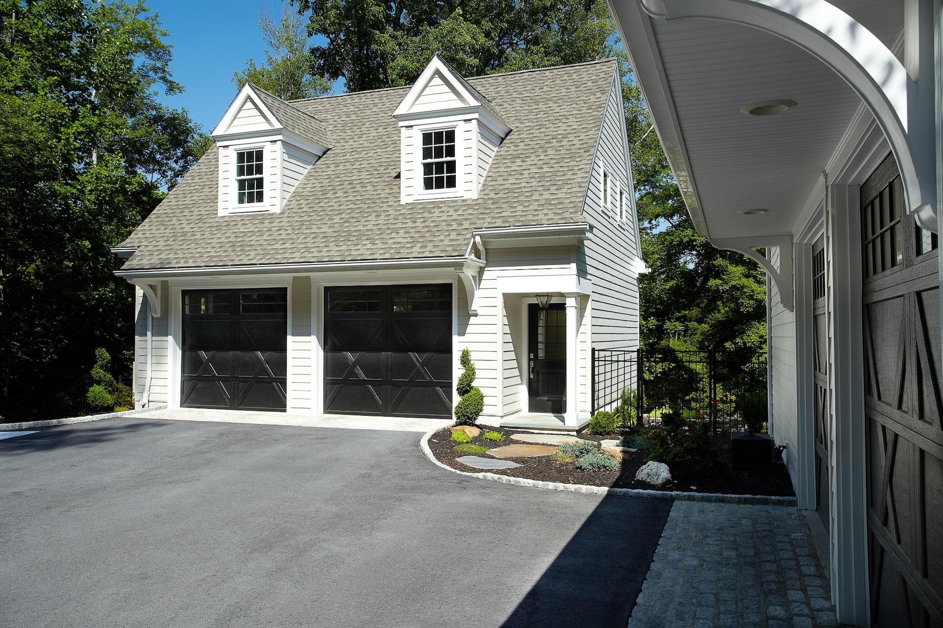 Hellings Detached Garage